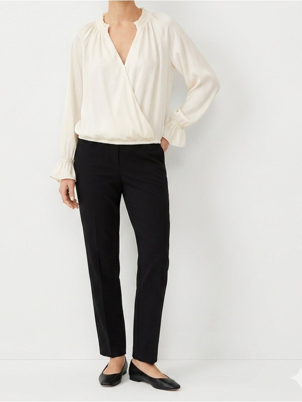 Banana Republic Cream Ivory Surplice V-Neck Smocked Long Sleeve Blouse Size XL❤️